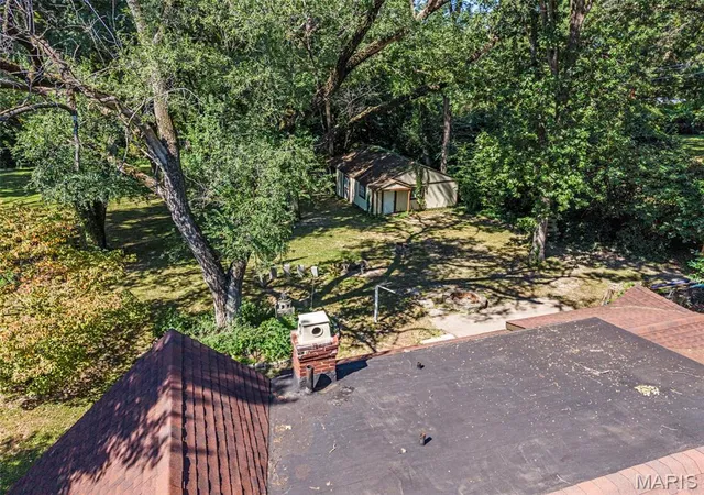 Photo 4 of Single family home for sale at 433 Day Dr, Saint Louis, MO 63135 | MLS# MIS26060046 | Listing updated on 2026-09-18