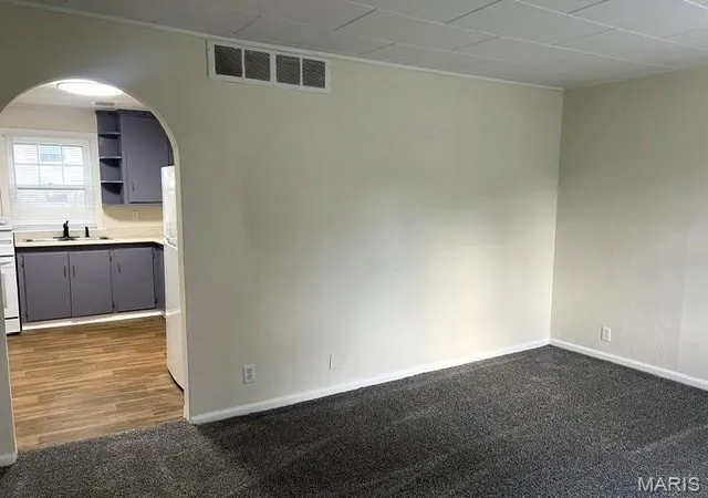 Photo 3 of Single family home for sale at 501 Sherman St, Belleville, IL 62221 | MLS# MIS26060052 | Listing updated on 2026-10-19
