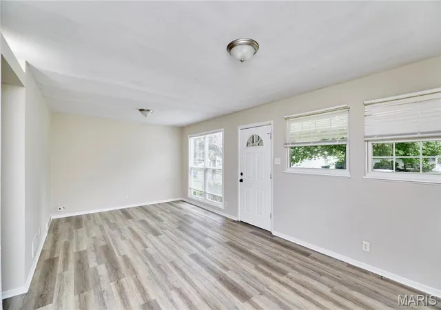 Photo 2 of Single family home for sale at 114 Monteith Cir, Saint Louis, MO 63137 | MLS# MIS26060059 | Listing updated on 2026-09-18