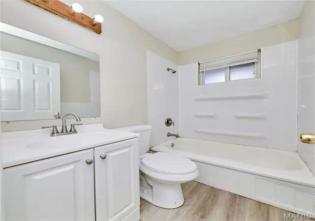 Photo 4 of Single family home for sale at 114 Monteith Cir, Saint Louis, MO 63137 | MLS# MIS26060059 | Listing updated on 2026-09-18