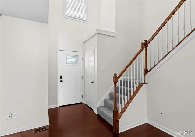 Photo 3 of Sale Pending at 51 E Homefield Point Ct, O Fallon, MO 63366 | MLS# MIS26060062 | Listing updated on 2026-09-26