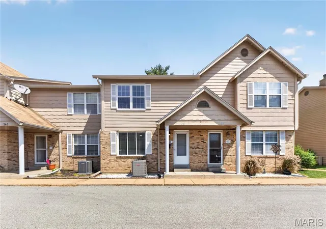 Photo 1 of Condo for sale at 262 Carmel Woods Dr, Ellisville, MO 63021 | MLS# MIS26060064 | Listing updated on 2026-09-30
