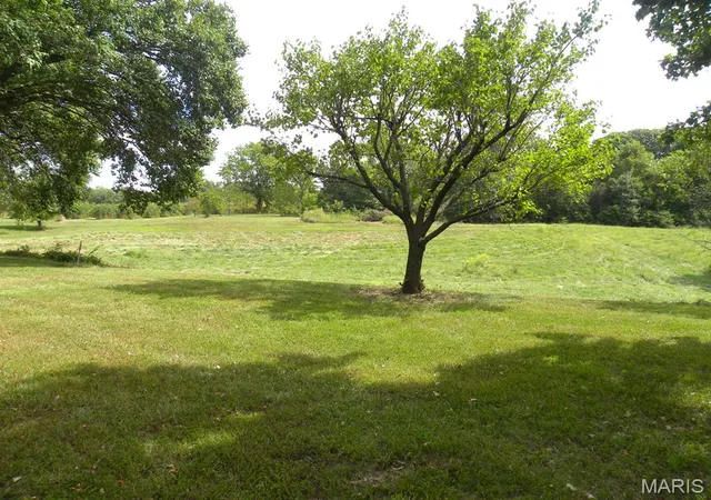 Photo 4 of Single family home for sale at 21512 Richey Holw Rd, Jerseyville, IL 62052 | MLS# MIS26060065 | Listing updated on 2026-09-22