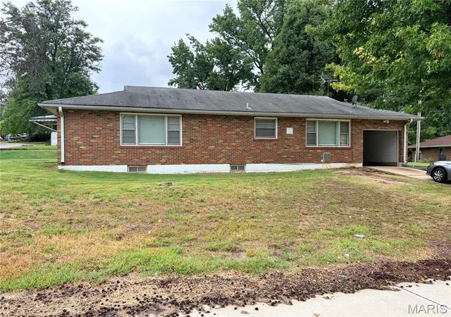 Photo 2 of Single family home for sale at 8933 Hillview Ave, Saint Louis, MO 63136 | MLS# MIS26060069 | Listing updated on 2026-09-24