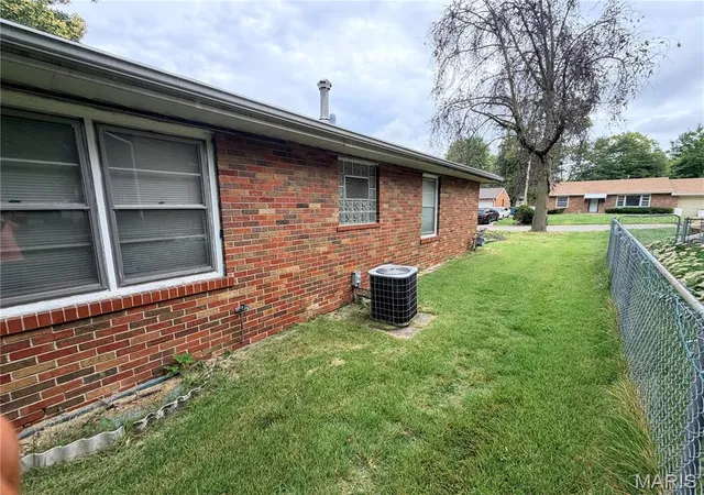 Photo 3 of Single family home for sale at 8933 Hillview Ave, Saint Louis, MO 63136 | MLS# MIS26060069 | Listing updated on 2026-09-24