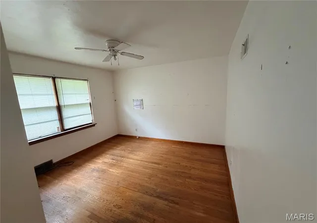 Photo 4 of Single family home for sale at 8933 Hillview Ave, Saint Louis, MO 63136 | MLS# MIS26060069 | Listing updated on 2026-09-24