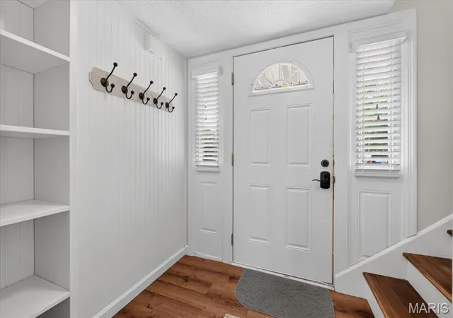 Listing Photo 4 - Condo for sale in building located at 12861 Town And Four Dr, Saint Louis, MO 63141 - Unit #12861