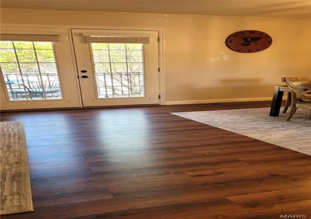 Listing Photo 5 - Condo for sale in building located at 12861 Town And Four Dr, Saint Louis, MO 63141 - Unit #12861