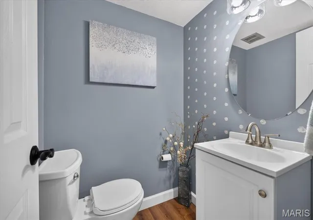 Listing Photo 5 - Condo for sale in building located at 12861 Town And Four Dr, Saint Louis, MO 63141 - Unit #12861