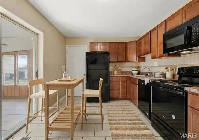 Photo 3 of Single family home for sale at 1506 Varnum Dr, Saint Louis, MO 63136 | MLS# MIS26060094 | Listing updated on 2026-09-19