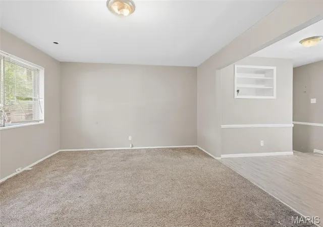 Photo 3 of Single family home for sale at 268 Elmdale Dr, Saint Louis, MO 63135 | MLS# MIS26060099 | Listing updated on 2026-09-19