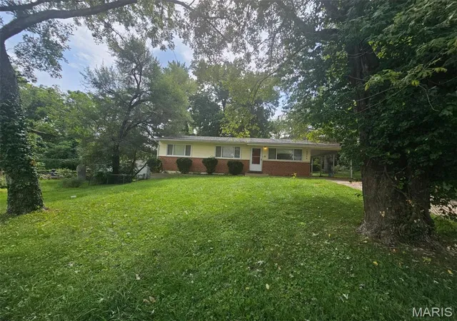 Single family home for sale at 10214 Northland Hills Ct, Saint Louis, MO 63136 | MLS# MIS26060101