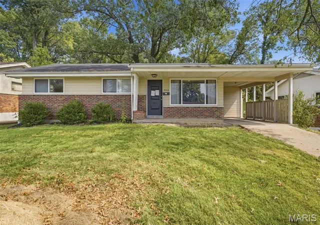 Single family home for sale at 9808 Cambria Dr, Saint Louis, MO 63136 | MLS# MIS26060102