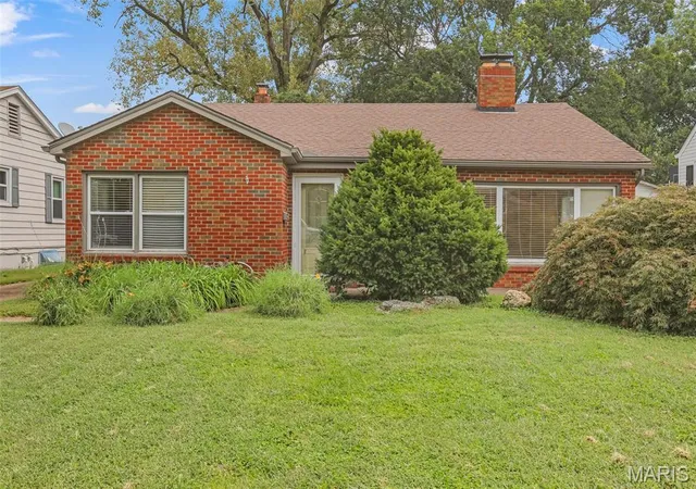 Photo 2 of Single family home for sale at 314 Ofarrell St, Collinsville, IL 62234 | MLS# MIS26060104 | Listing updated on 2026-09-18