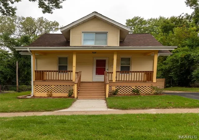 Single family home for sale at 5465 Wilborn Dr, Saint Louis, MO 63136 | MLS# MIS26060105