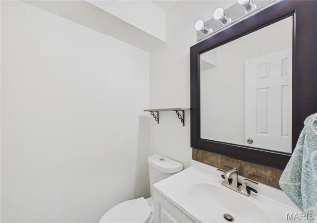 Photo 3 of Condo for sale at 2755 Blackforest Dr, Saint Louis, MO 63129 | MLS# MIS26060111 | Listing updated on 2026-10-02