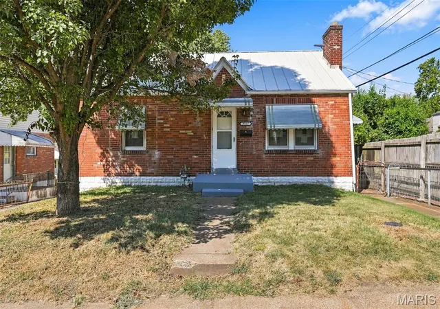 Single family home for sale at 9517 Muriel Ave, Saint Louis, MO 63114 | MLS# MIS26060113