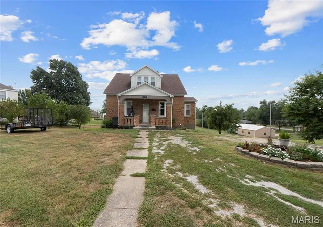 Photo 1 of Single family home for sale at 513 E Sainte Marie St, Perryville, MO 63775 | MLS# MIS26060136 | Listing updated on 2026-10-06