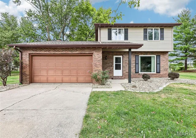 Photo 1 of Single family home for sale at 131 N 13th Street, Breese, IL 62230 | MLS# MIS26060153 | Listing updated on 2026-10-12