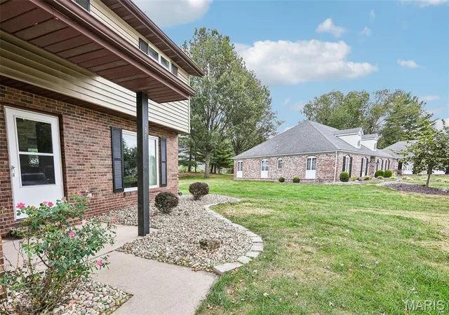 Photo 3 of Single family home for sale at 131 N 13th Street, Breese, IL 62230 | MLS# MIS26060153 | Listing updated on 2026-10-12