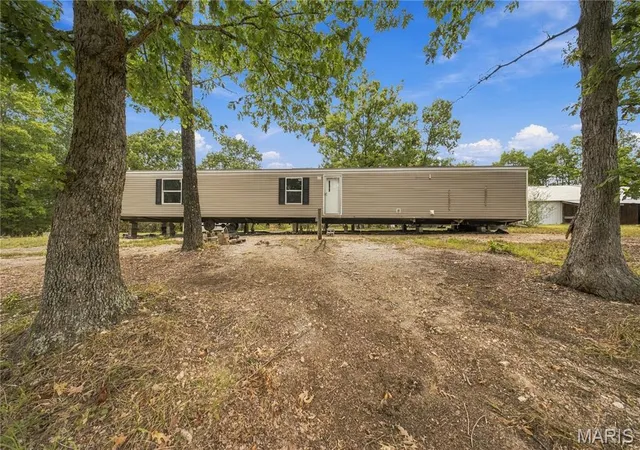 Photo 2 of Manufactured home for sale at 18341 S Highway 19, Salem, MO 65560 | MLS# MIS26060163 | Listing updated on 2026-09-25