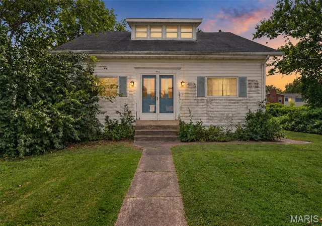 Photo 3 of Single family home for sale at 446 Sappington Barracks Rd, Saint Louis, MO 63125 | MLS# MIS26060177 | Listing updated on 2026-10-22