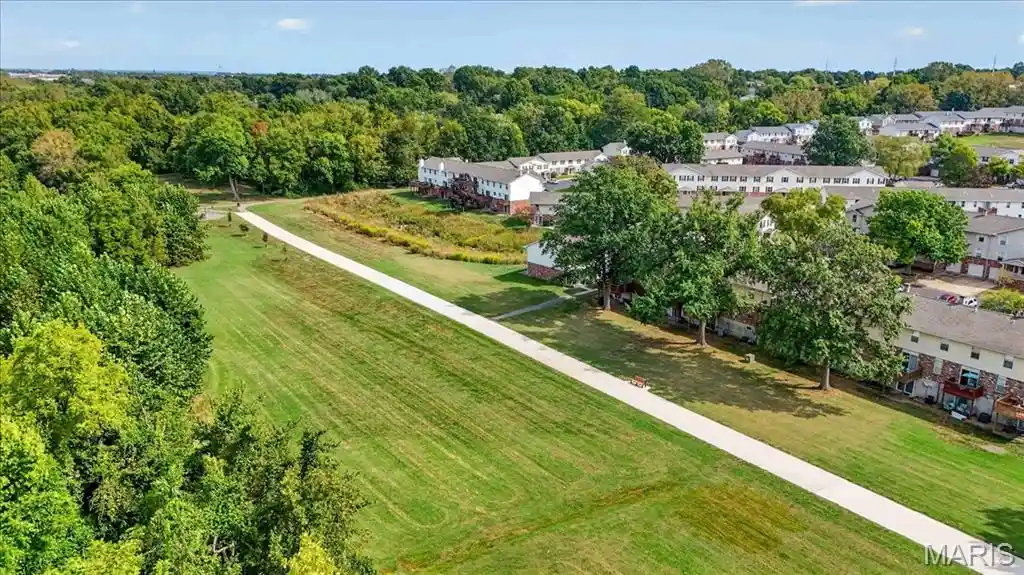 Listing Photo 25 - Condo for sale in 29 Delray Ct located at 29 Delray Ct, St. Peters, MO 63376 - Unit 29 Delray Ct