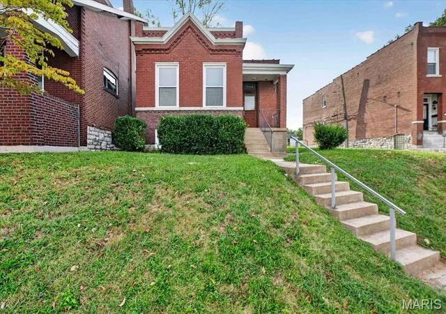Photo 4 of Single family home for sale at 5216 Morganford Rd, Saint Louis, MO 63116 | MLS# MIS26060205 | Listing updated on 2026-09-18