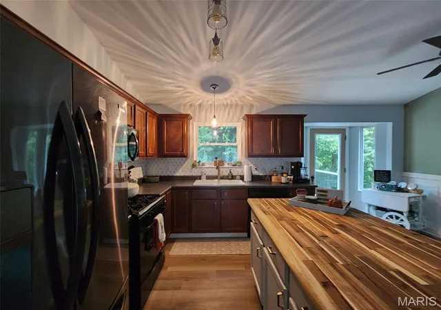 Photo 4 of Single family home for sale at 3605 N Meadow Ml Dr, Arnold, MO 63010 | MLS# MIS26060232 | Listing updated on 2026-10-05