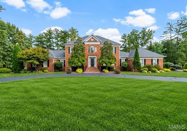 Photo 1 of Single family home for sale at 100 Wexler Manor Ct, Saint Louis, MO 63141 | MLS# MIS26060235 | Listing updated on 2026-10-09