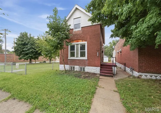 Single family home for sale at 6208 Pennsylvania Ave, Saint Louis, MO 63111 | MLS# MIS26060251