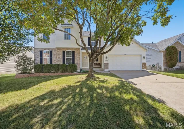 Photo 2 of Single family home for sale at 4420 Raven Point, High Ridge, MO 63049 | MLS# MIS26060252 | Listing updated on 2026-10-09