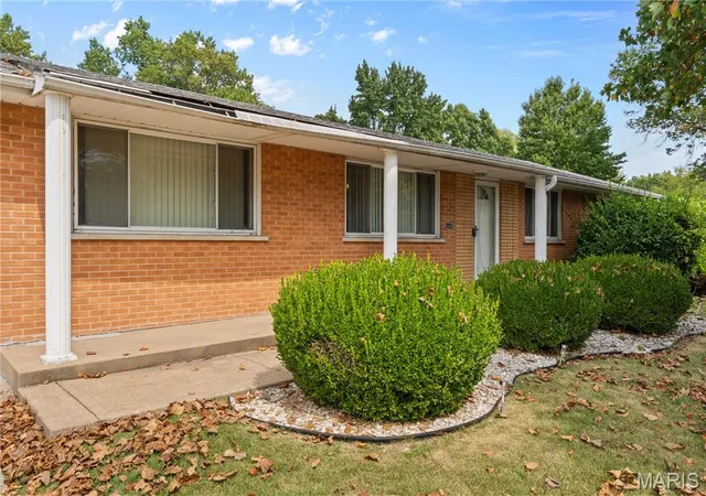 Photo 3 of Single family home for sale at 1805 Claudine Dr, Saint Louis, MO 63138 | MLS# MIS26060254 | Listing updated on 2026-09-18