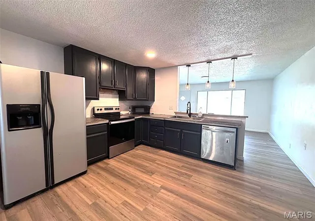 Photo 3 of Single family home for sale at 12 Newell Ln, Hannibal, MO 63401 | MLS# MIS26060258 | Listing updated on 2026-09-21