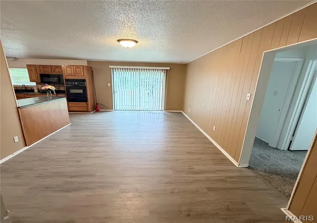 Photo 3 of Single family home for sale at 10619 Foxlair Dr, Saint Louis, MO 63137 | MLS# MIS26060269 | Listing updated on 2026-10-01