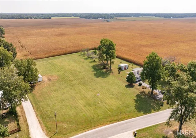 Photo 4 of Single family home for sale at 3136 Woodburn Rd, Bunker Hill, IL 62014 | MLS# MIS26060277 | Listing updated on 2026-10-05