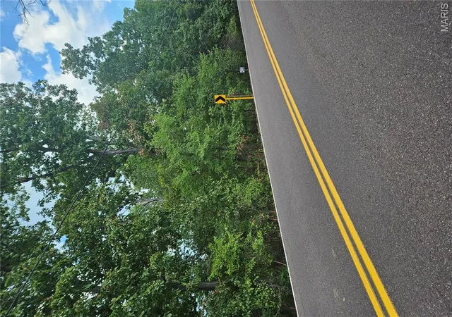 Photo 2 of Land for sale at 5195 Hillsboro Hematite Rd, De Soto, MO 63020 | MLS# MIS26060279 | Listing updated on 2026-09-27