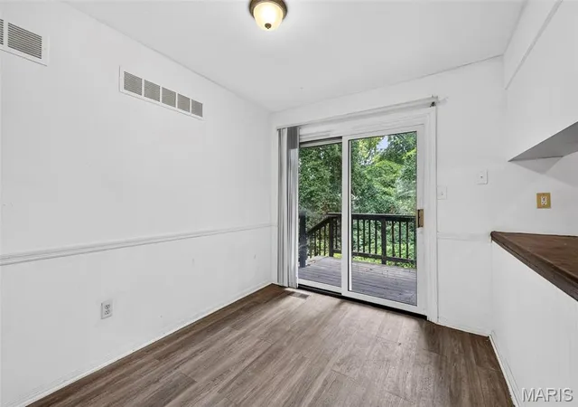 Photo 3 of Condo for sale at 1935 Suns Up Way, Florissant, MO 63031 | MLS# MIS26060283 | Listing updated on 2026-09-26