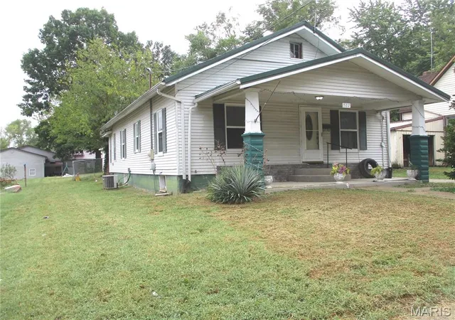 Photo 1 of Single family home for sale at 522 E Main St, Sparta, IL 62286 | MLS# MIS26060293 | Listing updated on 2026-09-25