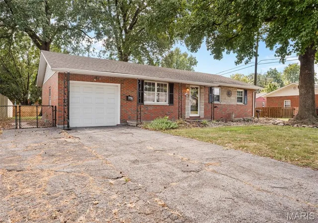 Photo 1 of Single family home for sale at 3128 Princeton Dr, Granite City, IL 62040 | MLS# MIS26060296 | Listing updated on 2026-09-21
