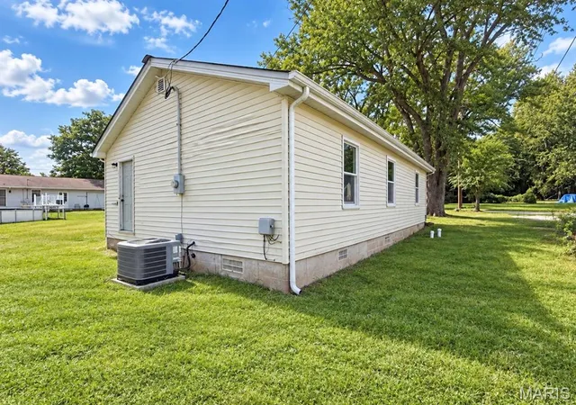 Photo 3 of Single family home for sale at 310 Krei Blvd, Farmington, MO 63640 | MLS# MIS26060311 | Listing updated on 2026-10-02