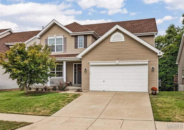 Photo 3 of Single family home for sale at 11277 Tea Olive Dr, Bridgeton, MO 63044 | MLS# MIS26060355 | Listing updated on 2026-09-25