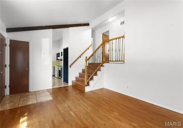 Photo 2 of Single family home for sale at 5050 Country View Dr, Imperial, MO 63052 | MLS# MIS26060369 | Listing updated on 2026-09-23
