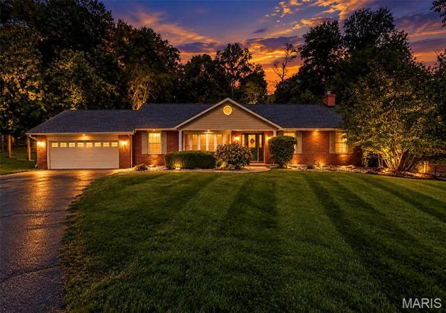 Photo 1 of Single family home for sale at 9 Robin Ln, Collinsville, IL 62234 | MLS# MIS26060378 | Listing updated on 2026-09-29