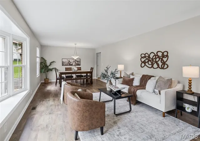 Photo 3 of Single family home for sale at 9 Robin Ln, Collinsville, IL 62234 | MLS# MIS26060378 | Listing updated on 2026-09-29