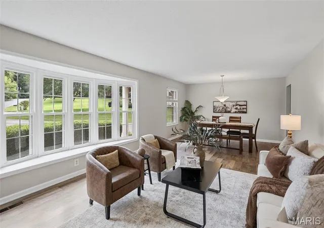 Photo 3 of Single family home for sale at 9 Robin Ln, Collinsville, IL 62234 | MLS# MIS26060378 | Listing updated on 2026-09-29