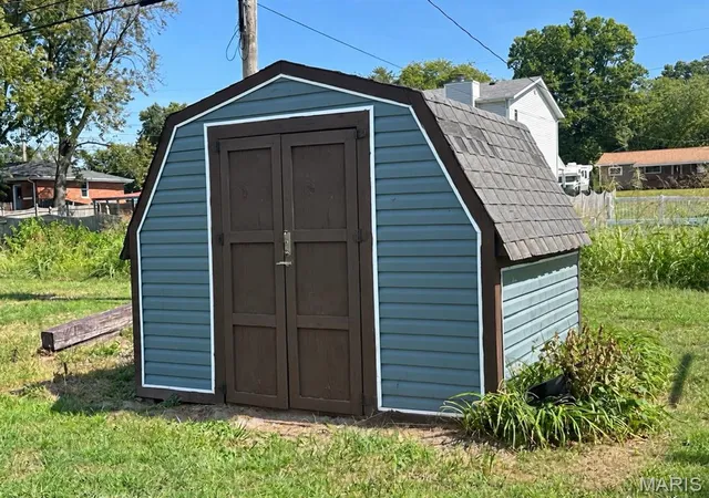 Photo 13 of Single family home for sale at 912 Southard Pl, South Roxana, IL 62087 | MLS# MIS26060395 | Listing updated on 2026-10-08