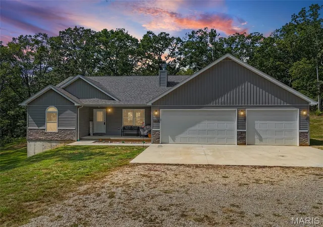 Photo 1 of Sale Pending at 1103 Hickory Ct, Valles Mines, MO 63087 | MLS# MIS26060396 | Listing updated on 2026-09-21