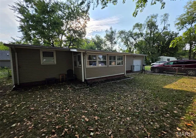 Photo 2 of Single family home for sale at 4516 Walter Ave, Granite City, IL 62040 | MLS# MIS26060409 | Listing updated on 2026-09-22