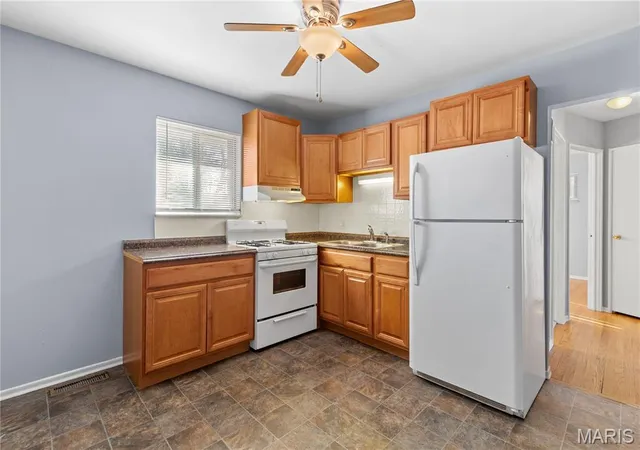 Photo 3 of Multi family home for sale at 414 416 S Cadillac Dr, Saint Charles, MO 63301 | MLS# MIS26060416 | Listing updated on 2026-09-25